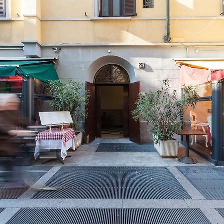 Suite Brera Madonnina Milan Bagian luar foto