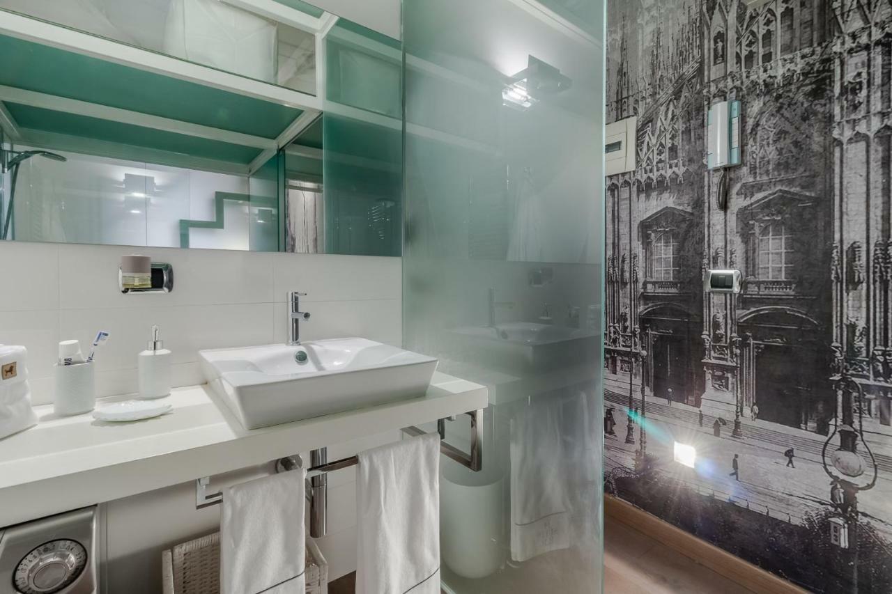 Suite Brera Madonnina Milan Bagian luar foto